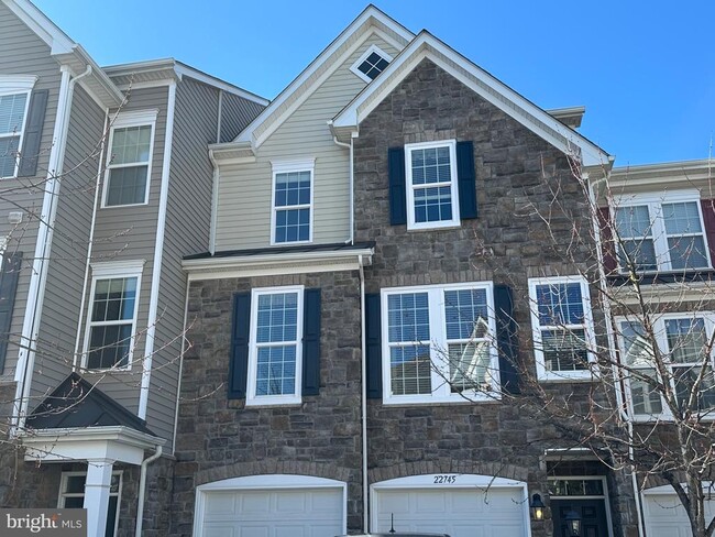 22745 Balduck Terrace in Ashburn, VA - Building Photo - Building Photo