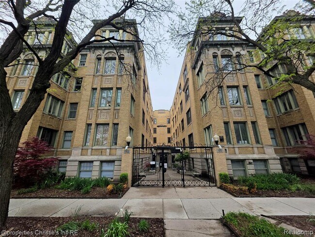 property at 120 Seward Ave