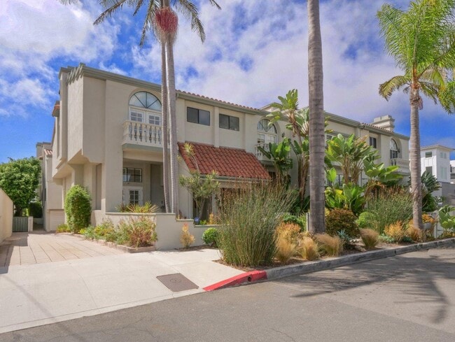 property at 515 N Gertruda Ave
