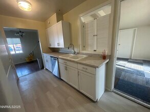 11781 Rocky Mountain St in Reno, NV - Building Photo - Building Photo