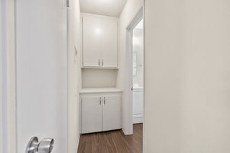 1135-41 Wilmington Blvd. in Wilmington, CA - Building Photo - Building Photo