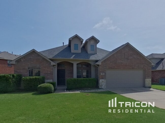 property at 2989 Lakeview Cir