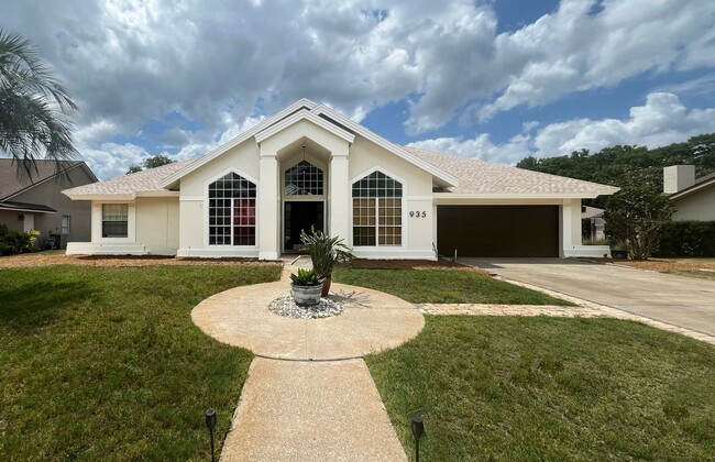 property at 935 Shriver Cir