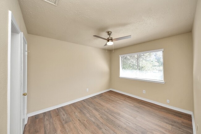 20303 White Poplar Dr