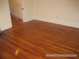 35 South St, Unit 08 in Boston, MA - Building Photo