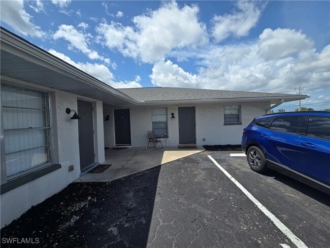 property at 1904 Santa Barbara Blvd