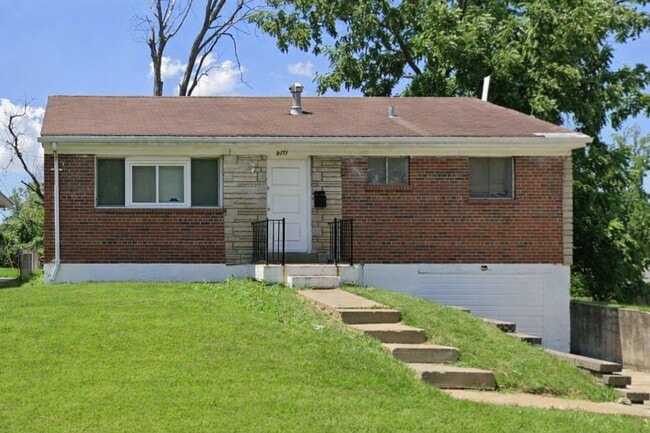 property at 9111 Northcrest Ln