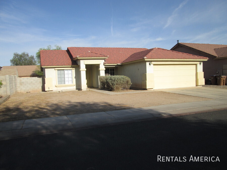 144 S Mulberry St in Florence, AZ - Foto de edificio