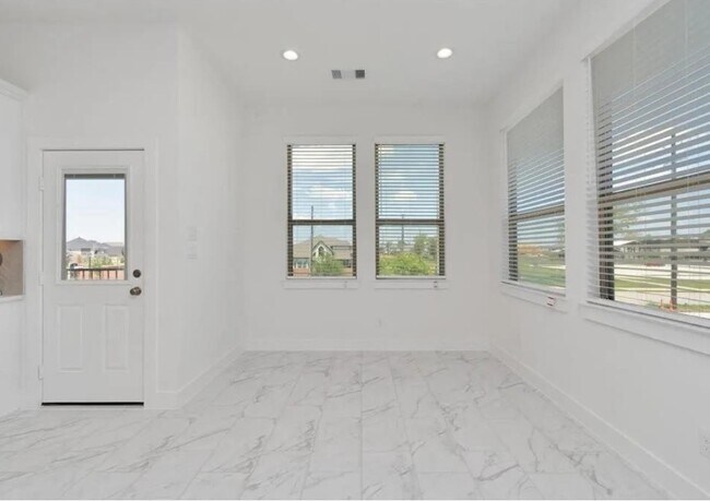 property at 1526 Crystal Stream Dr