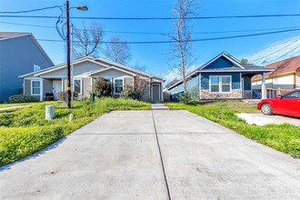 16972 W Ivanhoe St in Montgomery, TX - Building Photo - Building Photo