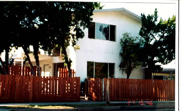 1164 Wall St in San Bernardino, CA - Foto de edificio - Building Photo