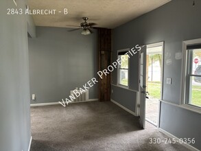 2843 Albrecht Ave in Akron, OH - Building Photo - Building Photo