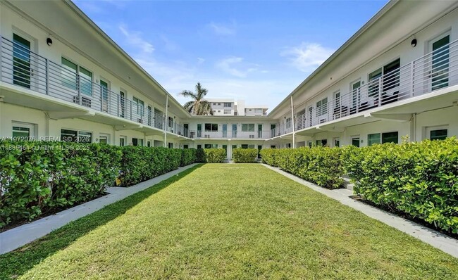 property at 9200 E Bay Harbor Dr