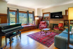 2739 Ashby Pl in Berkeley, CA - Building Photo