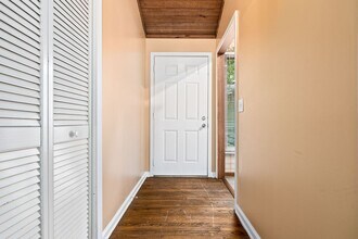 1144 E University Dr in Auburn, AL - Building Photo - Building Photo