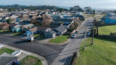 1210 Ian Ln in Mckinleyville, CA - Building Photo - Building Photo