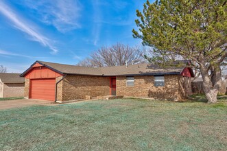 2621 NW 78th St in Lawton, OK - Building Photo - Building Photo