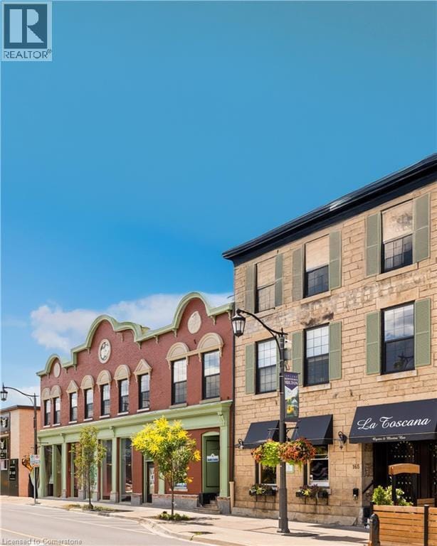 property at 153 Main St E