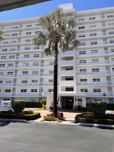 3300 S Ocean Blvd