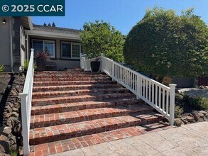 4340 Walnut Blvd in Walnut Creek, CA - Building Photo - Building Photo