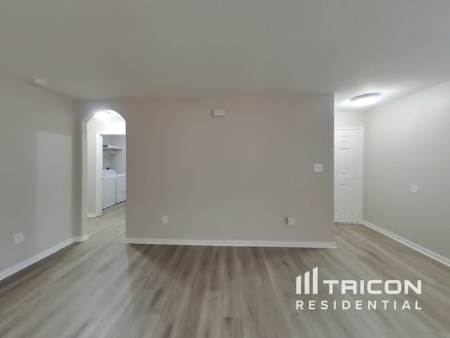 5819 Forest Canyon in San Antonio, TX - Building Photo - Building Photo