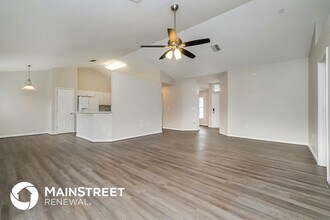 1067 Aladdin Rd in Spring Hill, FL - Building Photo - Building Photo
