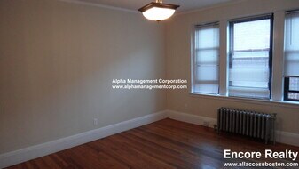 349 Pleasant St in Malden, MA - Building Photo