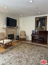 324 N Palm Dr in Beverly Hills, CA - Building Photo - Building Photo