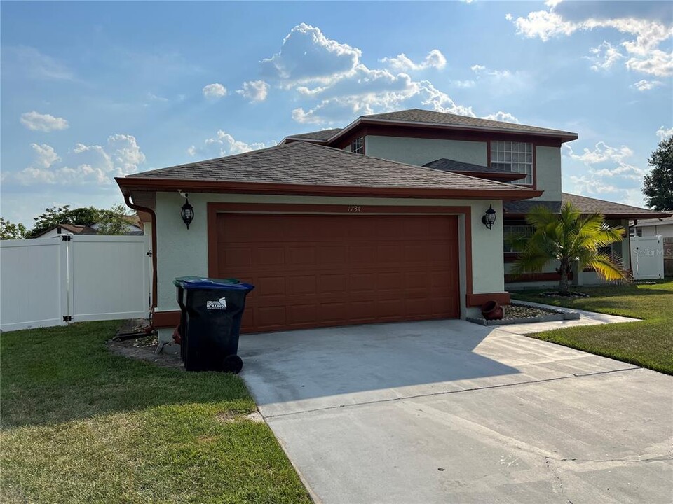 1734 Wood Violet Dr in Orlando, FL - Building Photo