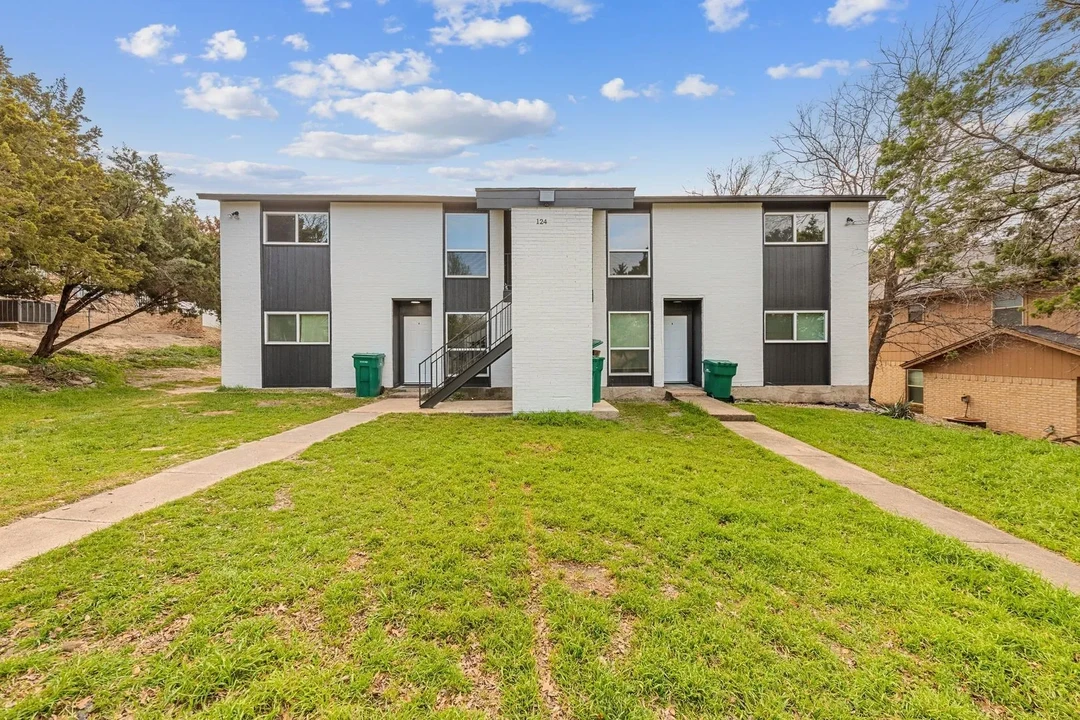 124 Wind Ridge Dr, Unit Apt D in Harker Heights, TX - Building Photo