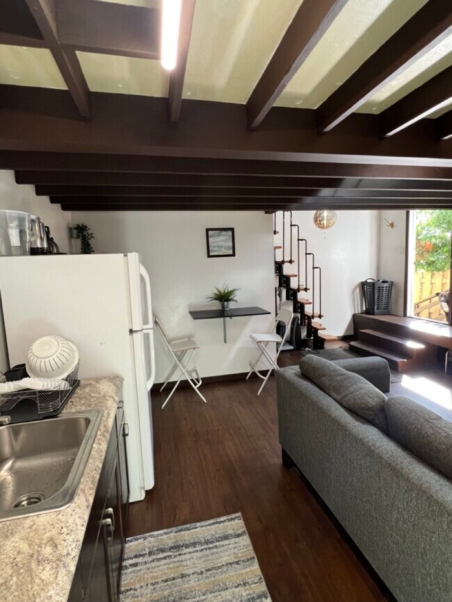 4244 58th St, Unit 1