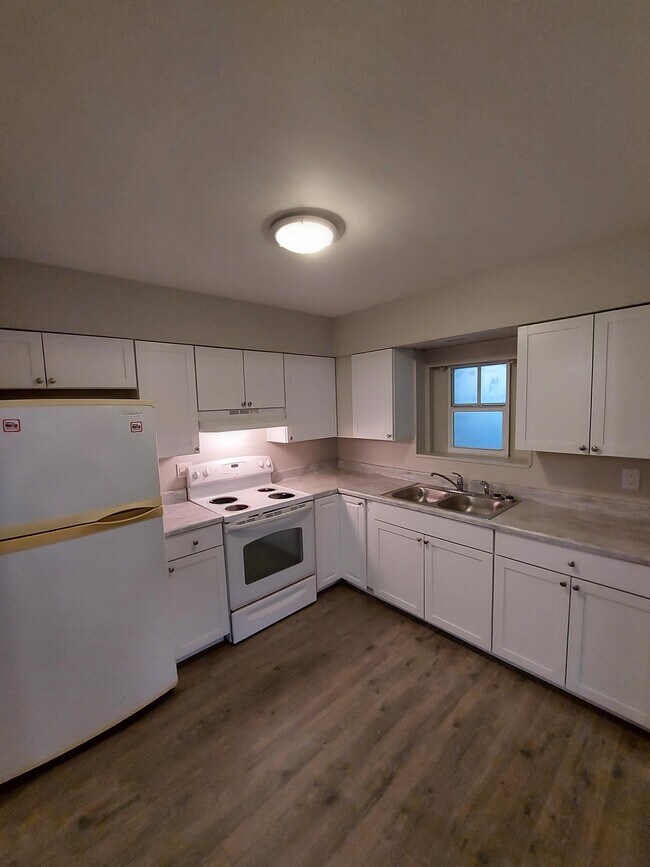 2247 Stella St in Ft. Myers, FL - Building Photo - Building Photo