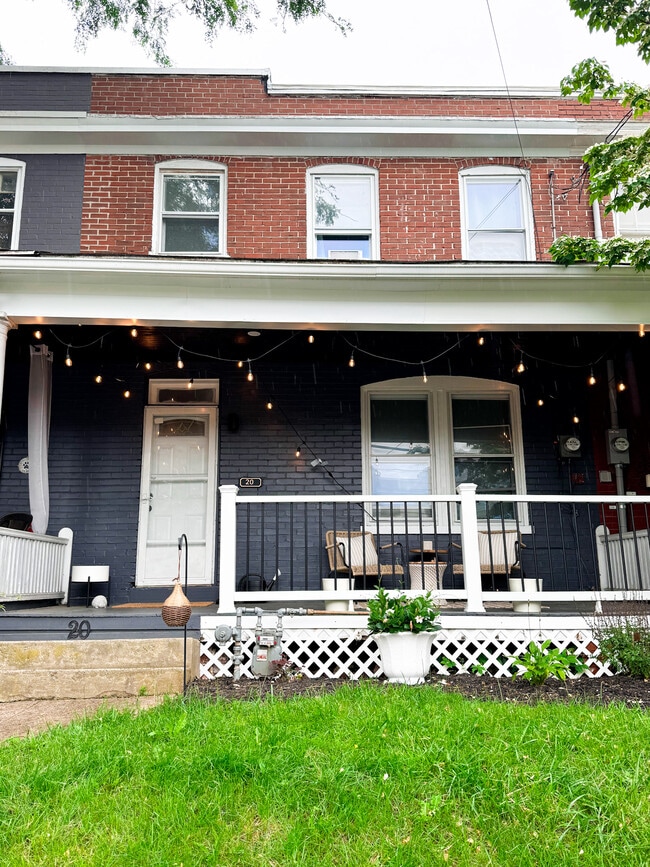 20 E Liberty St