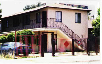 4110-4114 Van Dyke Ave in San Diego, CA - Building Photo - Building Photo