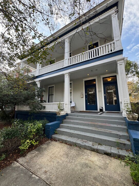 211 W 35th St in Savannah, GA - Building Photo