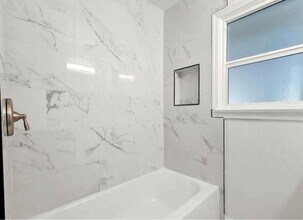 1528 W Cortland Ave in Fresno, CA - Building Photo - Building Photo