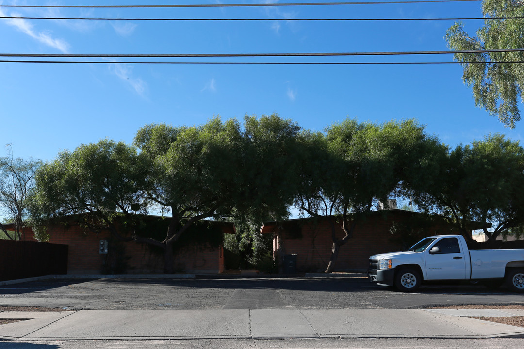 3640-3646 E Bellevue St in Tucson, AZ - Foto de edificio