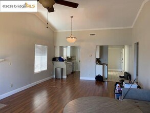 5608 Schooner Loop in Discovery Bay, CA - Building Photo - Building Photo