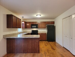 647 Winding Ln in Harrisburg, PA - Building Photo - Building Photo