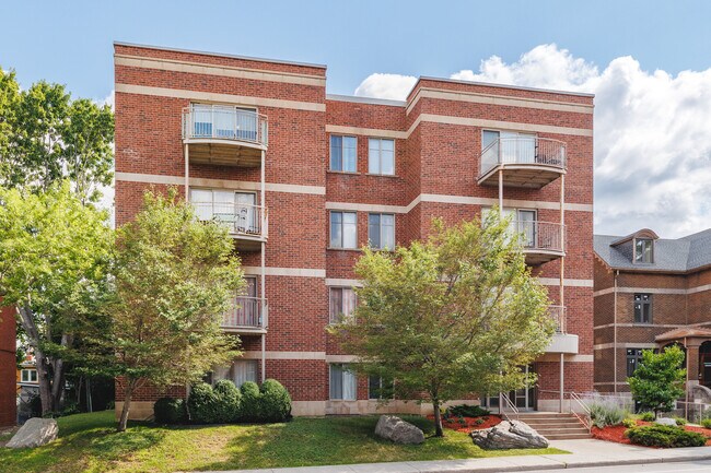 905 Montréal Av