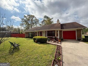 704 Olive St in Hinesville, GA - Building Photo - Building Photo