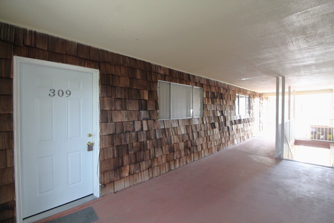 600 Scenic Hwy in Pensacola, FL - Building Photo