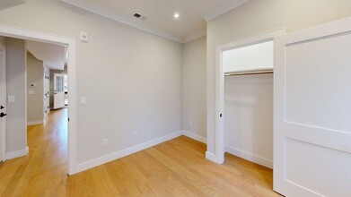 164 Allston St, Unit 4 in Boston, MA - Building Photo - Building Photo