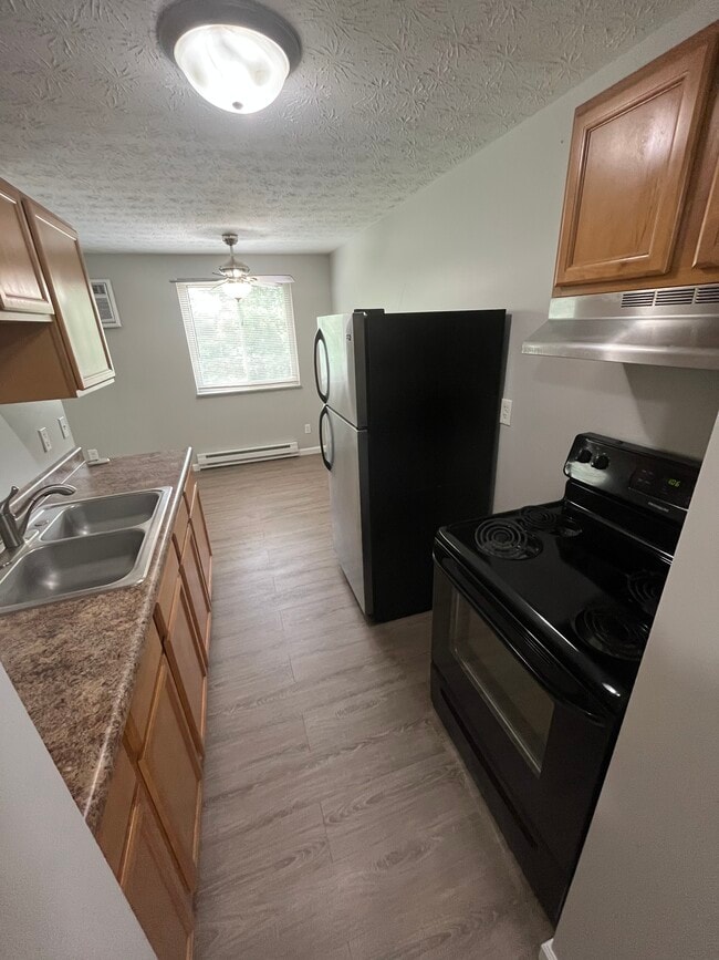 Glendale Apartments in Batavia, OH - Foto de edificio - Building Photo