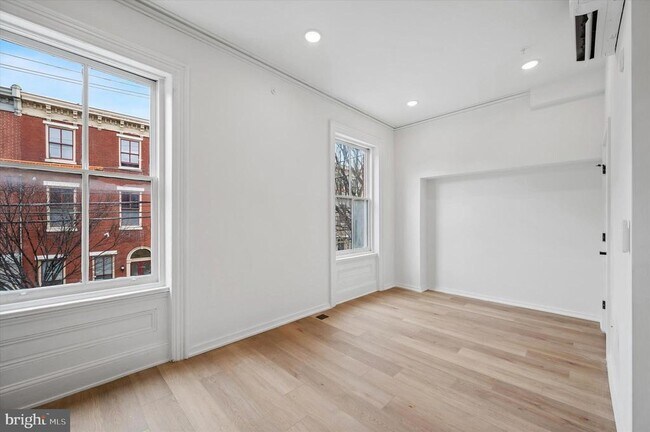 627 N 16th St in Philadelphia, PA - Building Photo - Building Photo