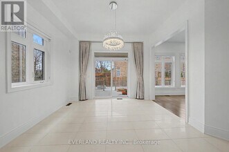 40 Marbrook St in Richmond Hill, ON - Building Photo - Building Photo