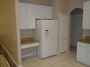 4004 Water Park Ct in Riverview, FL - Building Photo - Building Photo