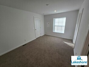 103 Maple Dr in Mankato, MN - Building Photo - Building Photo