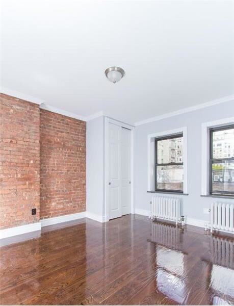 7 E 75th St-Unit -C1 in New York, NY - Building Photo