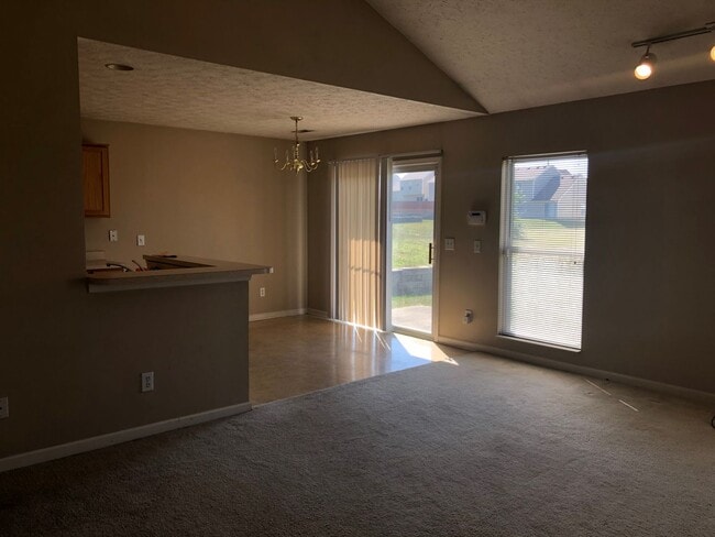 1012 Pawnee Trail in Nashville, TN - Building Photo - Building Photo